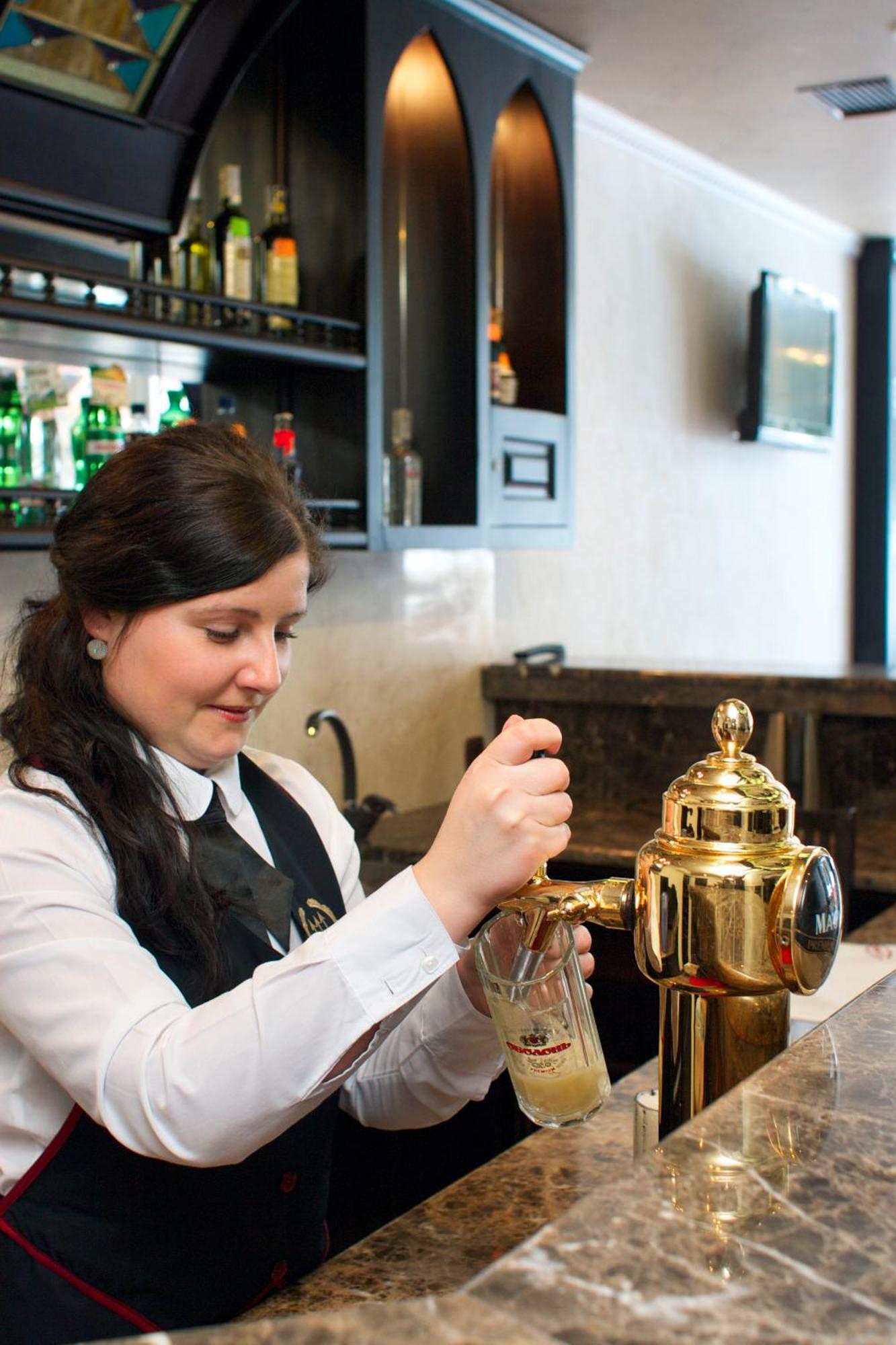 Sherwood Hotel Dolgomostiska Eksteriør bilde